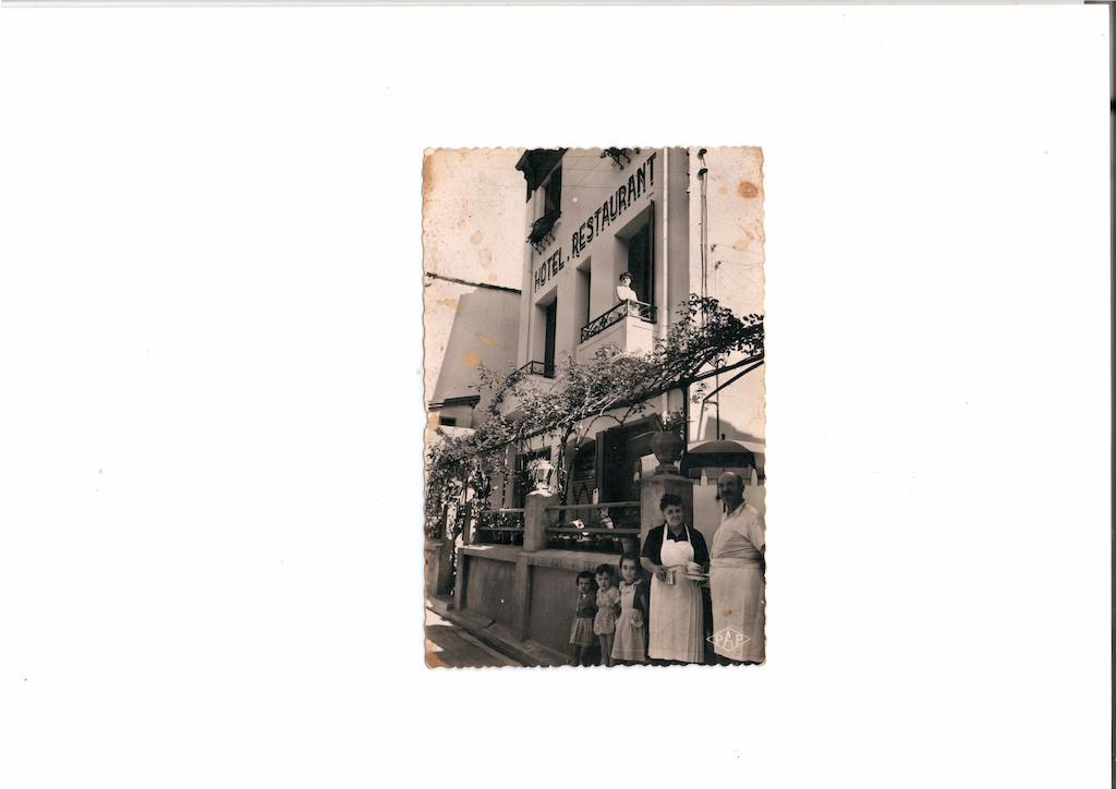 Hotel Restaurant Cortie Thuir Exterior foto